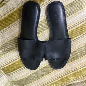 Madewell Black Leather Thong/Slide Flat Sandals